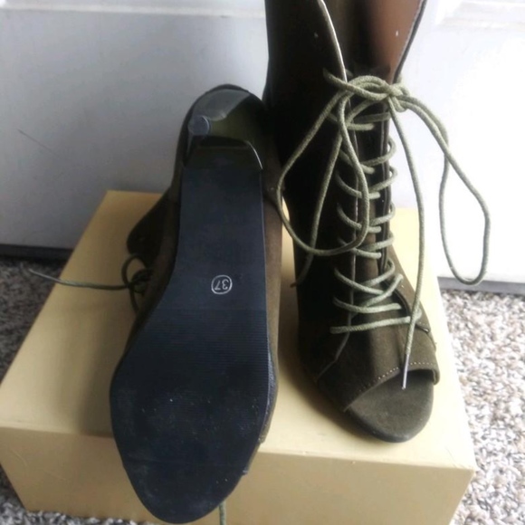 Shoes - CLEARANCE! Green Ankle Boots